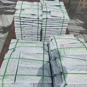 武汉 芝麻白蘑菇石装车出货