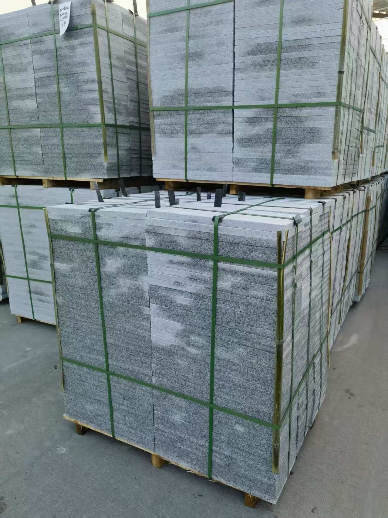 武汉 芝麻白地铺石材