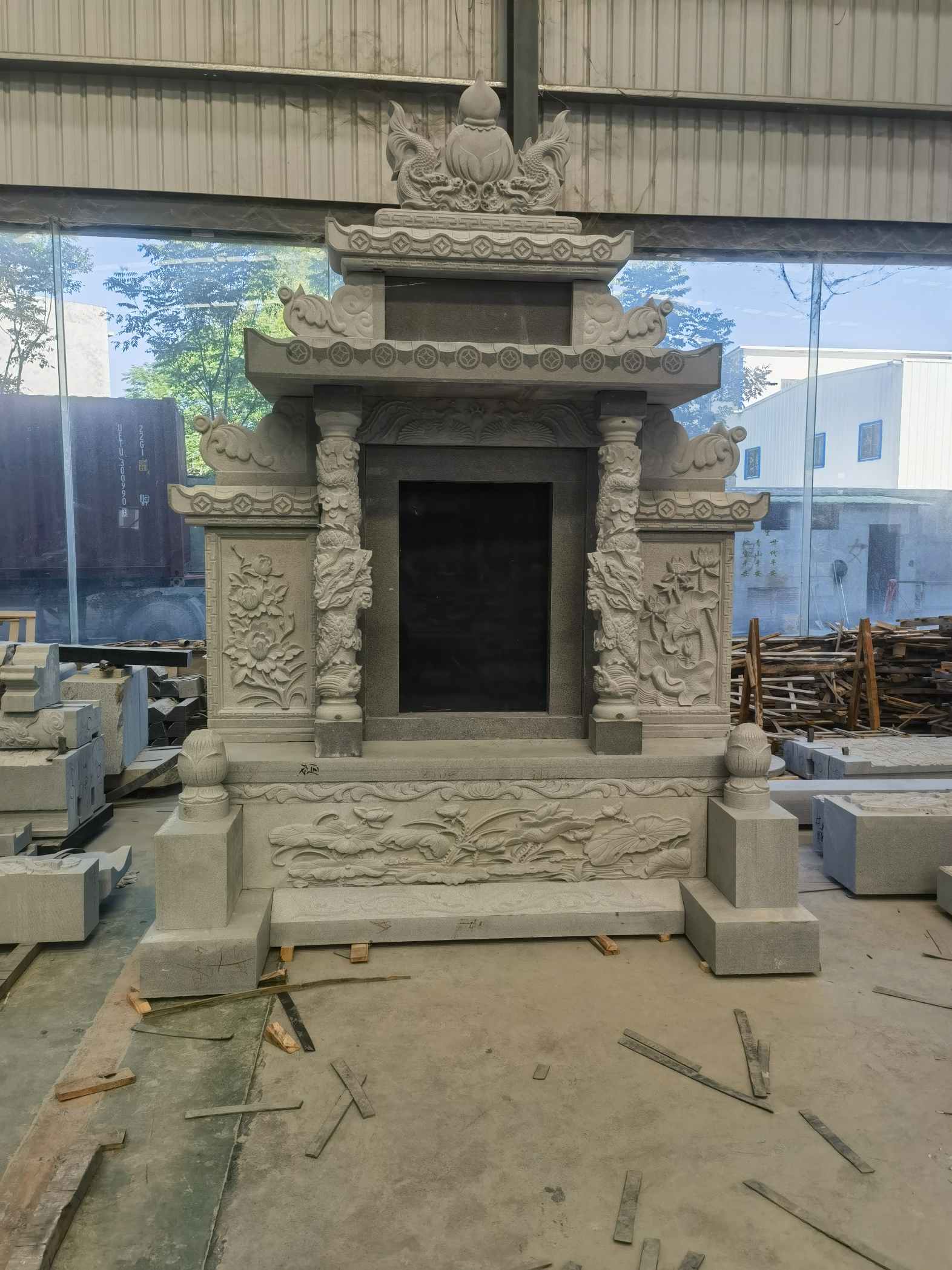 武汉 芝麻灰高档墓碑、土墓，一套也支持定做