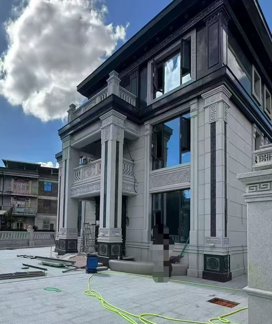 武汉 别墅干挂，芝麻白与芝麻黑完美配合