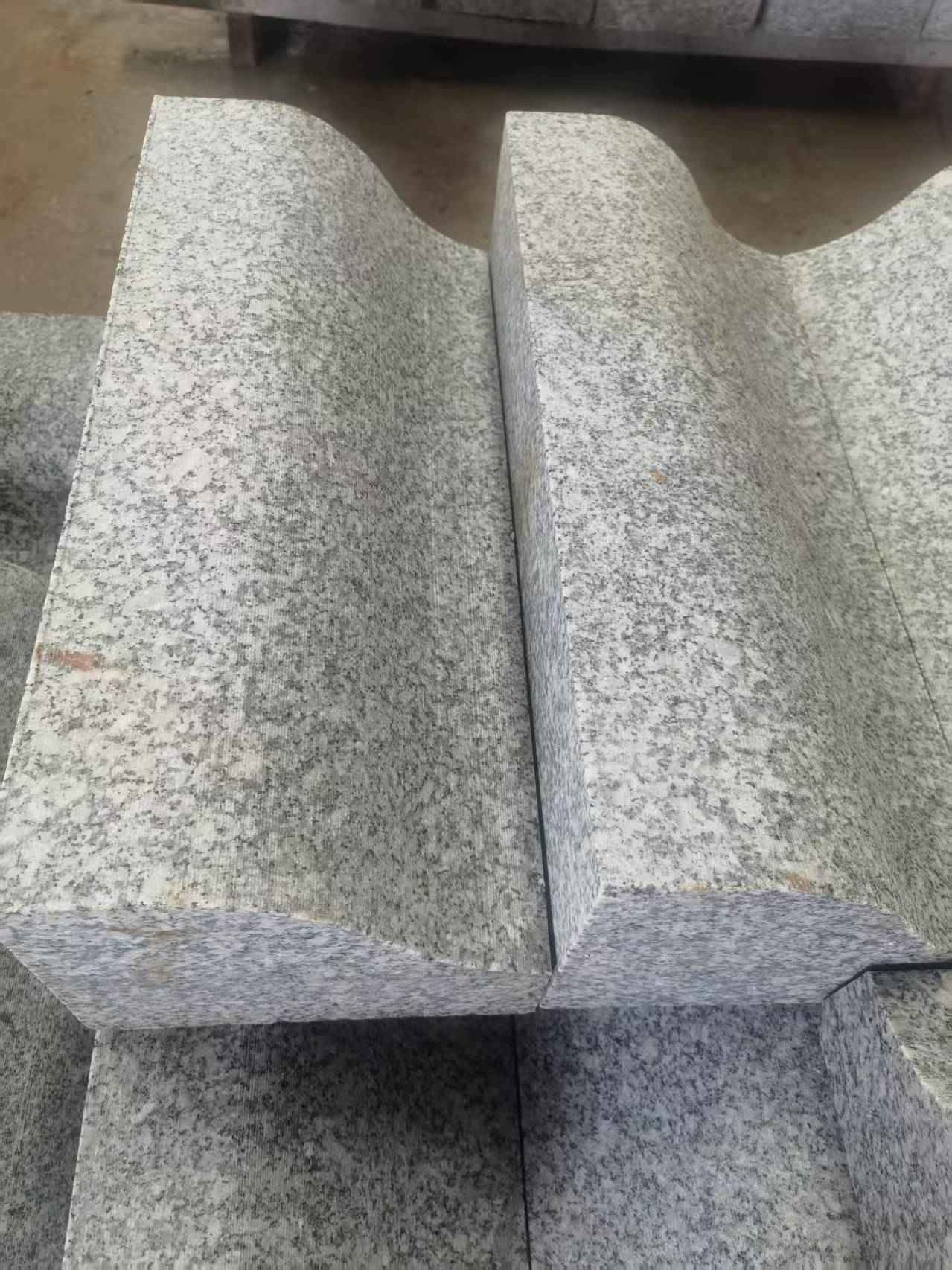 武汉芙蓉白S型拉丝面路沿石