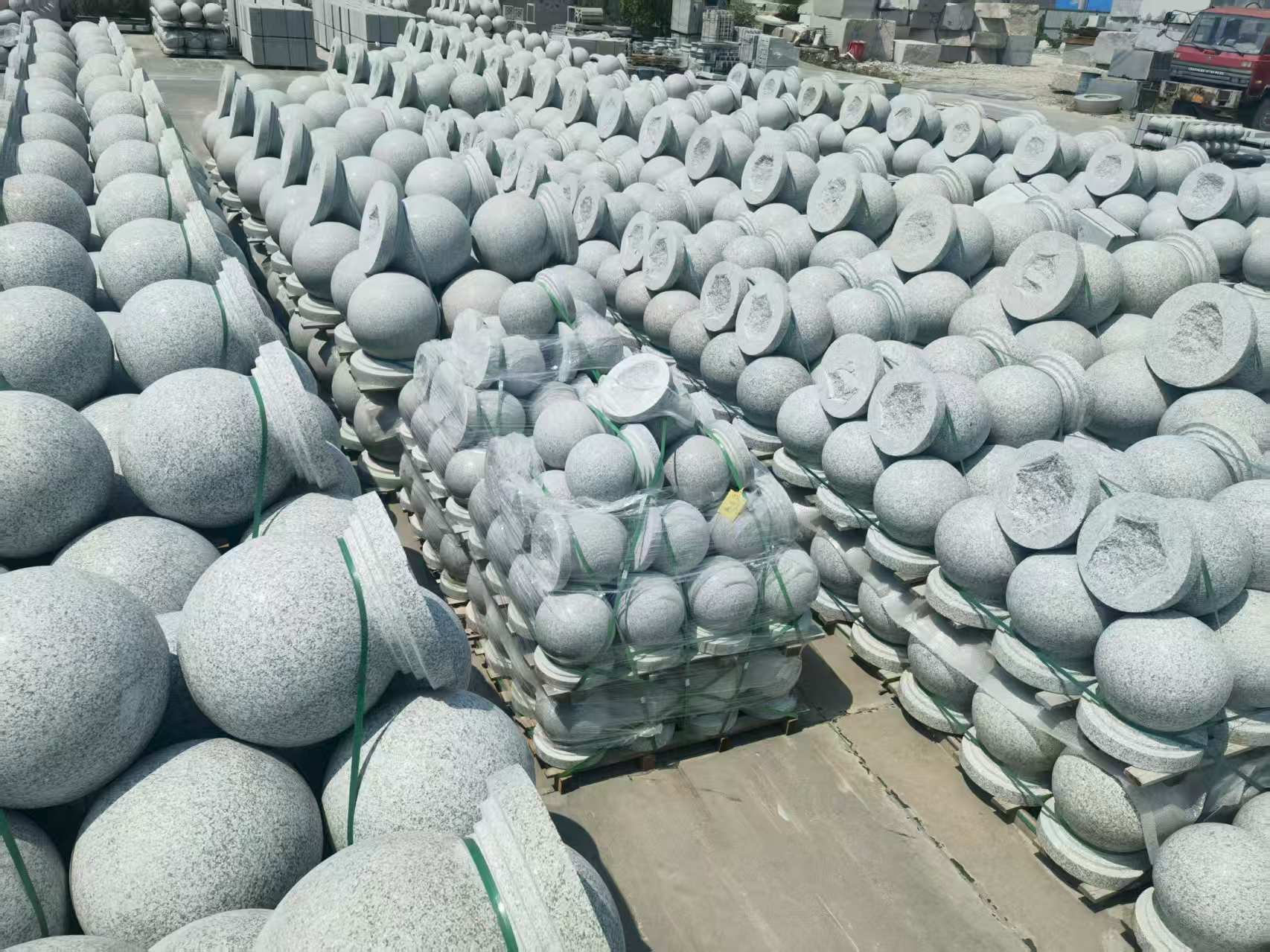 武汉 花岗岩实心圆球，石球，挡车球，挡车石，车止石，路障石。