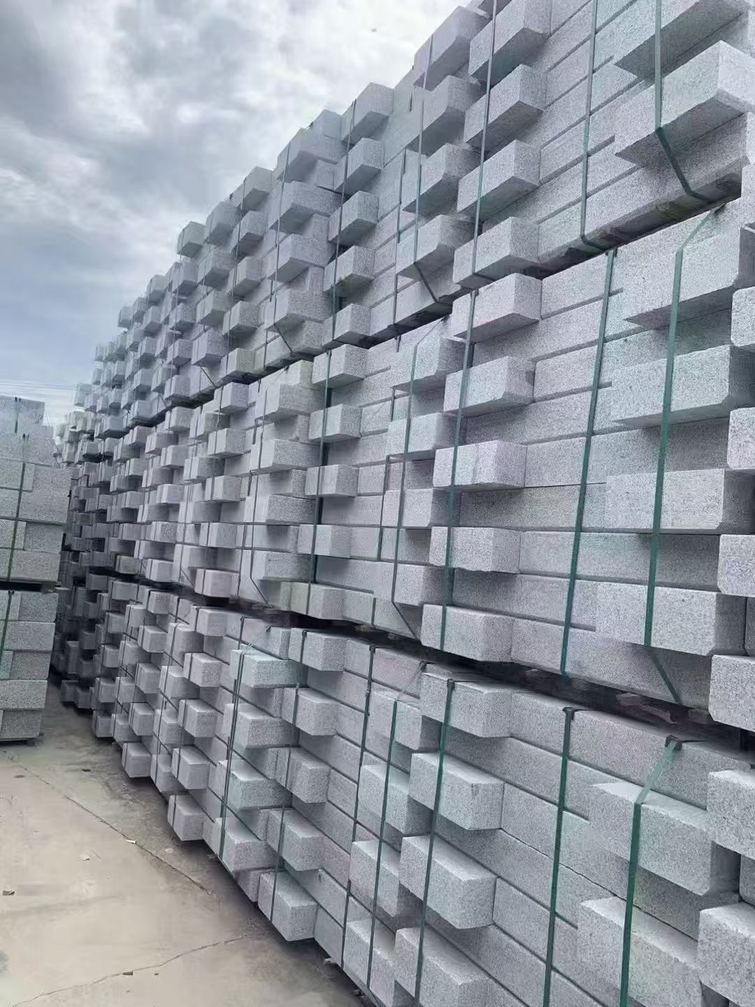 武汉 芝麻灰侧石