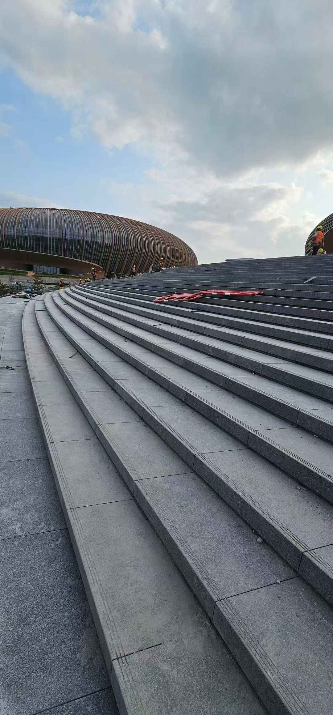 武汉 弧形整石台阶铺装效果图