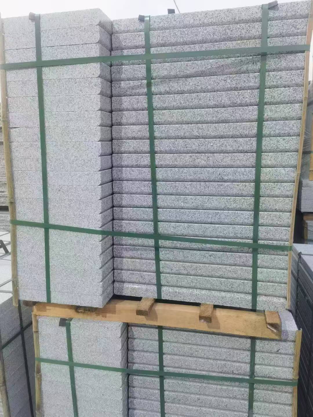 武汉 5公分芝麻白，倒斜角，室外楼梯踏步