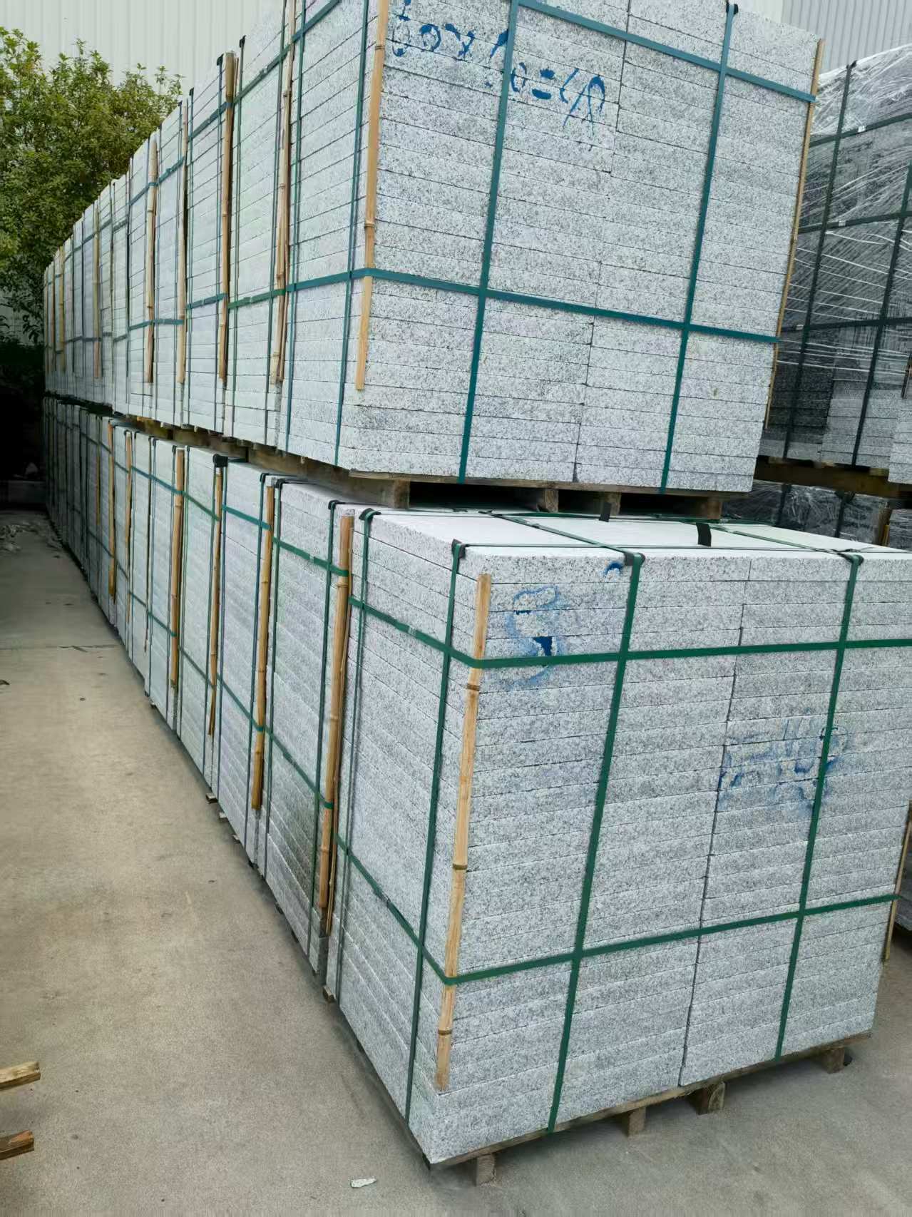 武汉 大花芙蓉白火烧成品，市政园林广场地铺石