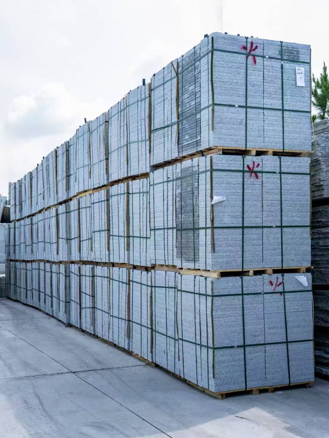 武汉 芙蓉白3公分火烧地铺成品300*600