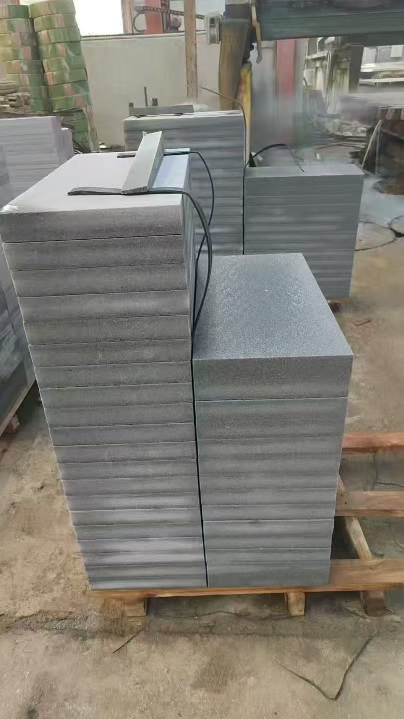 武汉 芝麻灰火烧面300*600*50地铺石材